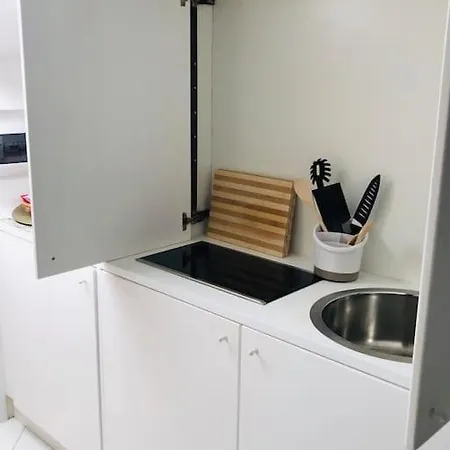 “studio' Del Mare” Nel Pieno Centro Di 圣雷默