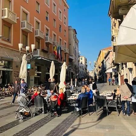 公寓 “studio' Del Mare” Nel Pieno Centro Di 圣雷默